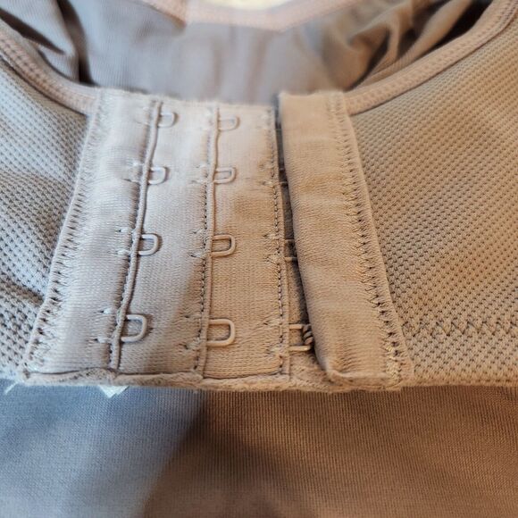 Wacoal 855170 Simone Seamless Underwire Sports Bra Size 38DDD Light Purple - Picture 4 of 4